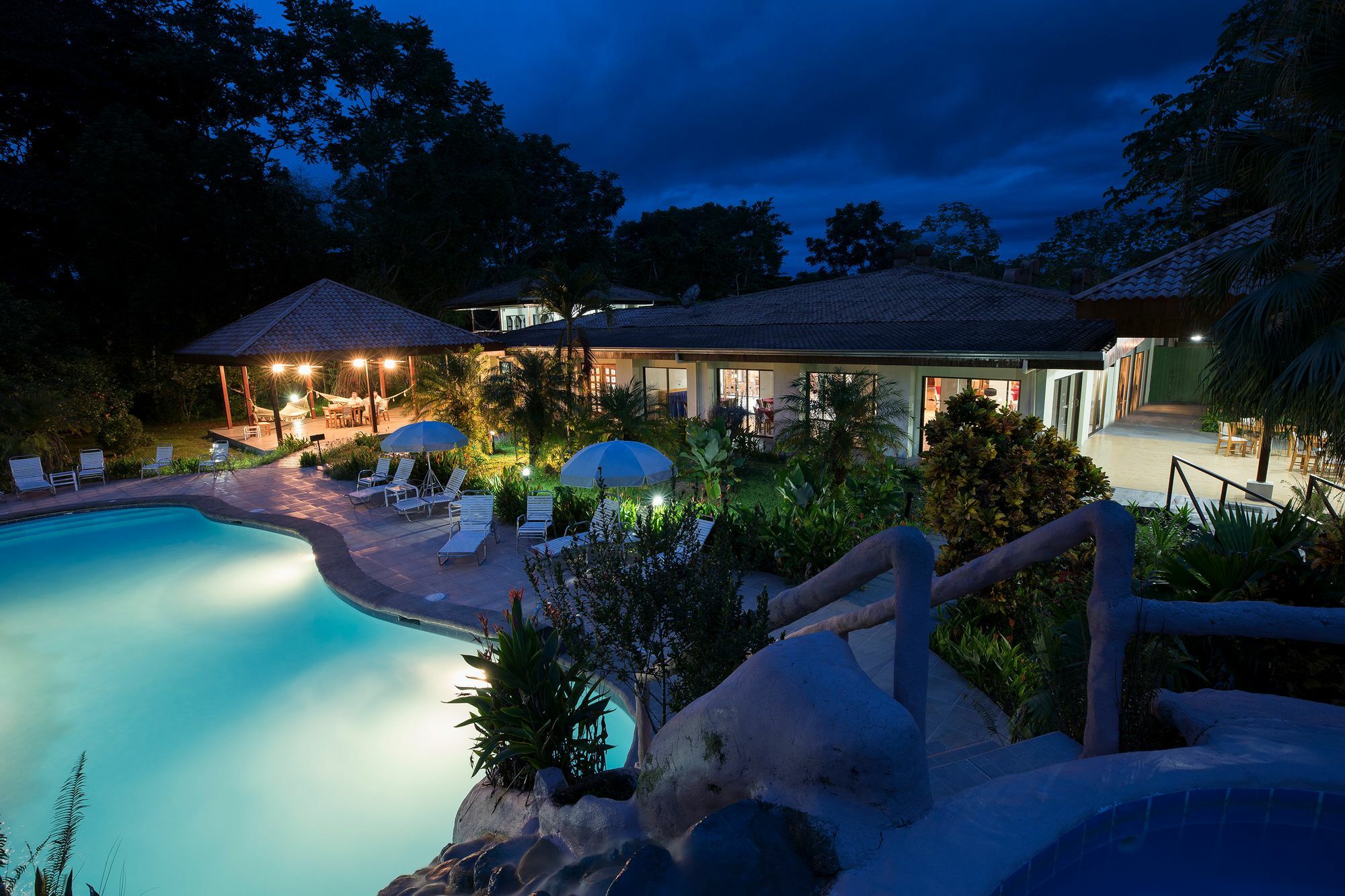 Crocodile Bay Resort Пуерот-Хіменес Екстер'єр фото