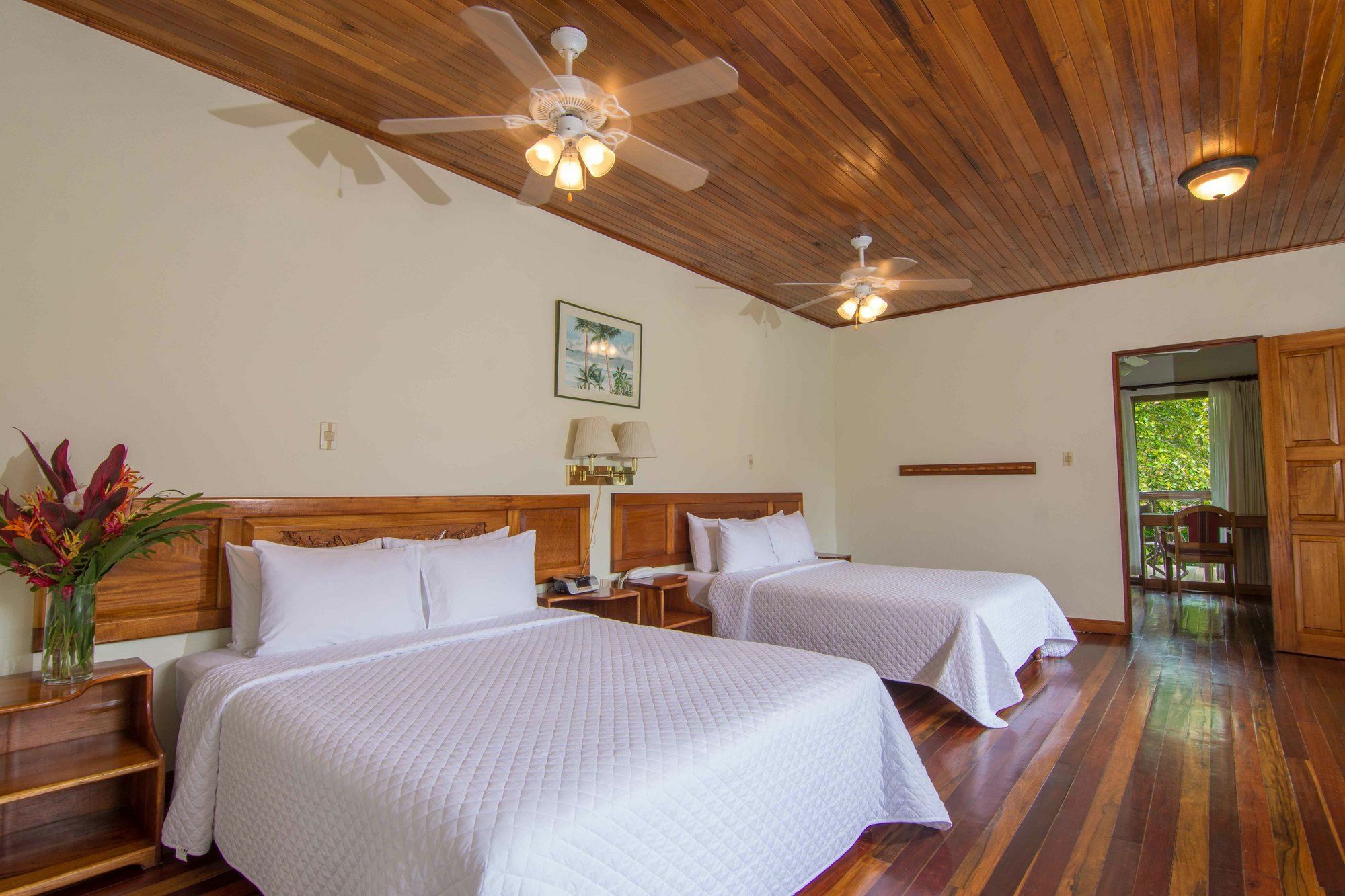 Crocodile Bay Resort Пуерот-Хіменес Екстер'єр фото